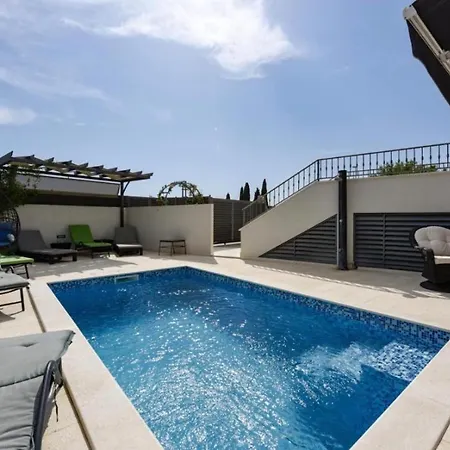 Studio Apartment * Sveti Filip i Jakov